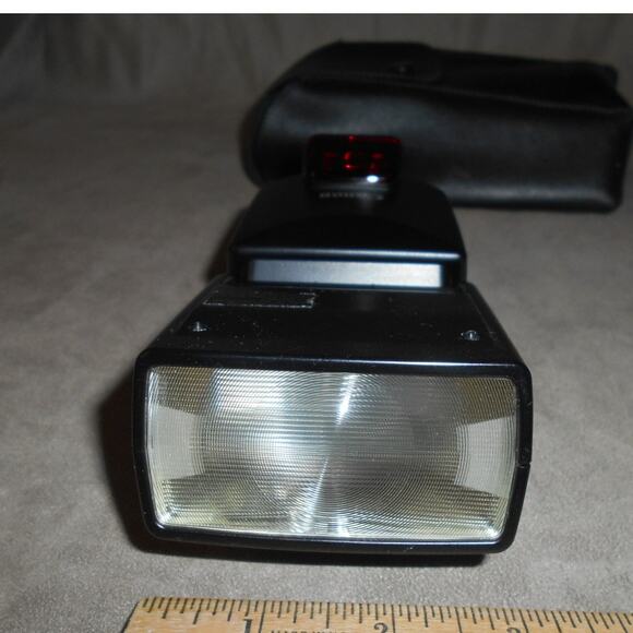 Canon 380EX Speedlite Shoe Mount Flash w/Case Untested - Picture 3 of 11